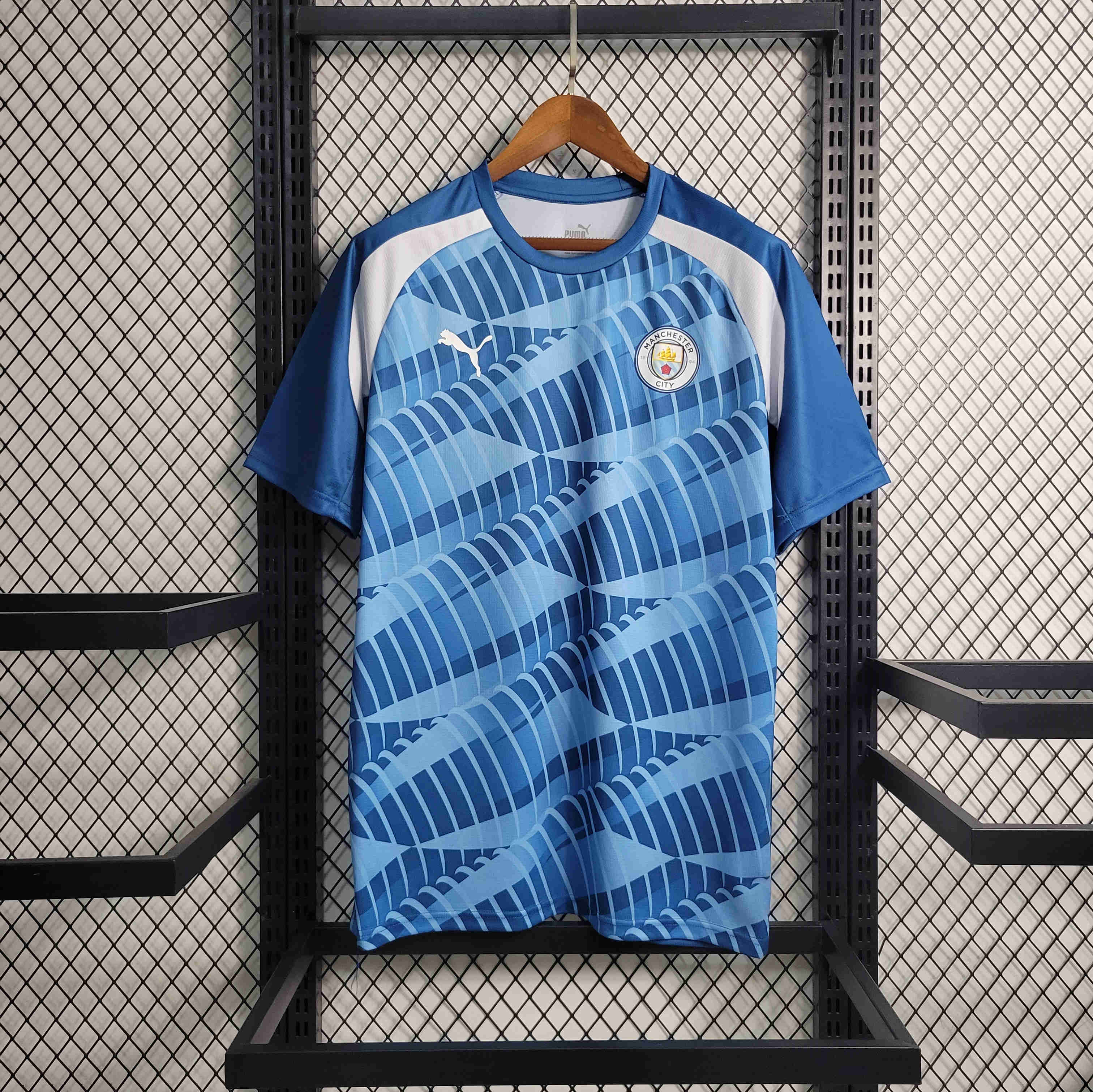 Manchester City 23/24 Training Jersey - Fans Version